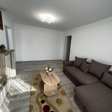 Cozy Urban Accommodation In Beautiful ซูชาวา ภายนอก รูปภาพ